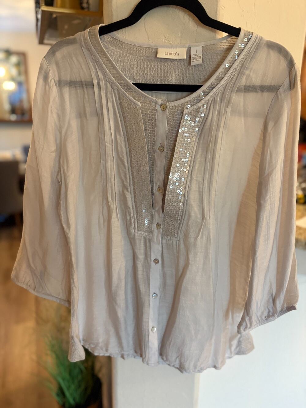 Chico's Gray Lightweight Gauze Top 3/4 Sleeve Button Front Sequin Detail Size 1
